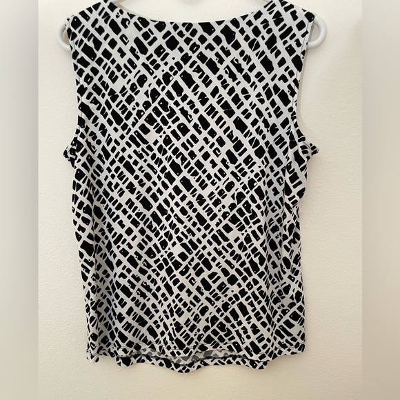 Calvin Klein Sleeveless Blouse Size Large - Picture 2 of 3